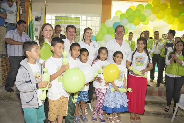 Inauguración oficinas de San Adolfo (Corregimiento de Acevedo).